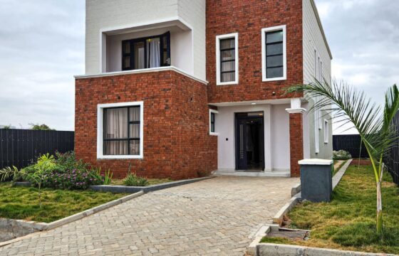 VILLA KAZI HOMES ATHI RIVER