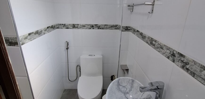 four bedroom Masonite to let