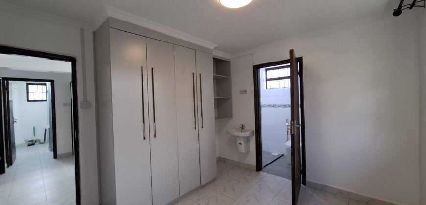 four bedroom Masonite to let