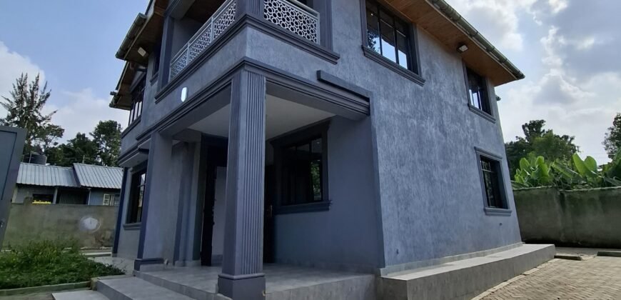 four bedroom Masonite to let