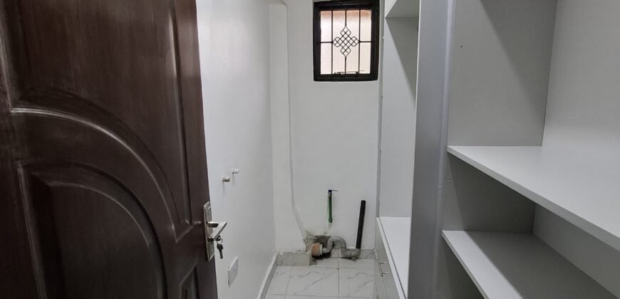 four bedroom Masonite to let